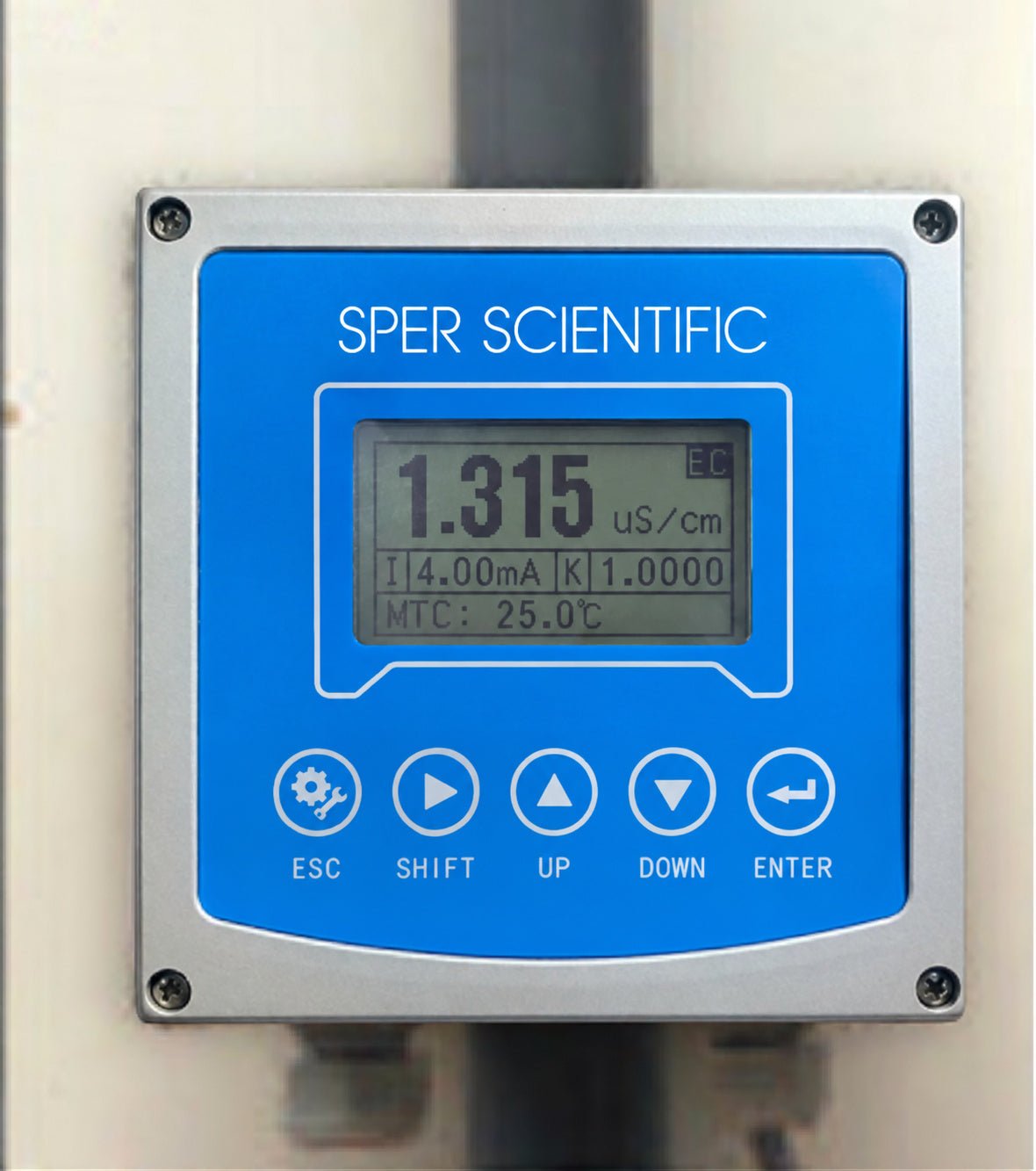 Sper Scientific 870003E conductivity analyzer, installed front view